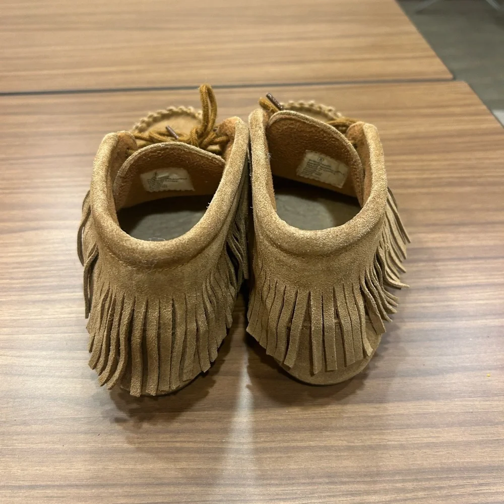 Tan Fringe Kids Moccasins size 8 Some wear but much more life to come